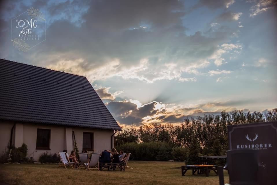 Rusiborek Dom Polazejewo エクステリア 写真